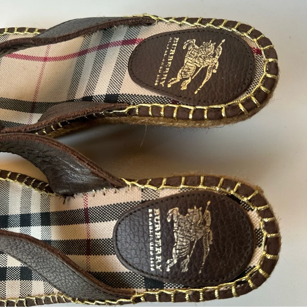 Burberry women’s Brown Leather thong Espadrille Wedge Slide sandals S:38 (7.5-8) - Picture 8 of 12